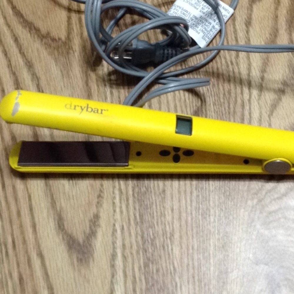 Drybar Flatiron